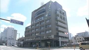 マンション駐車場で車に火をつけた疑い　ベトナム籍の男(28)を逮捕　高松市