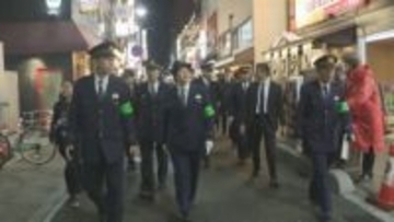 県警本部長が歳末の繁華街をパトロール　岡山