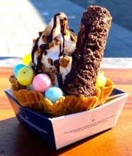 讃岐の冬　ご当地スイーツ満載の「チョコ瓦せんべいソフト」を20日発売　津田の松原SA　香川