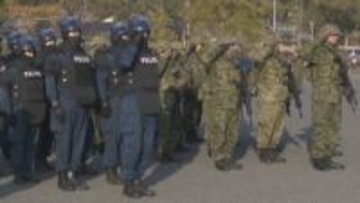 香川・徳島県警と陸上自衛隊が共同訓練で連携強化　銃の乱射や建物の爆破などテロが起きた場合を想定