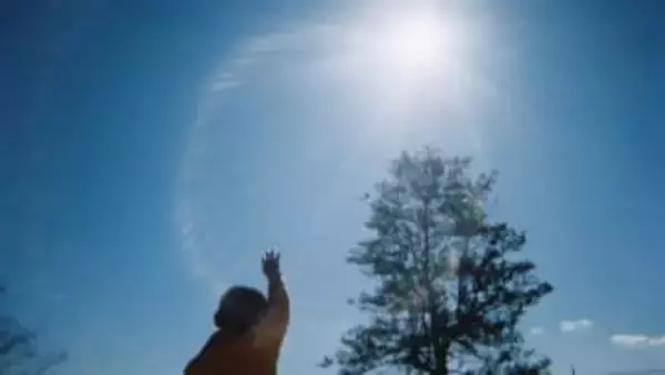 児童養護施設の子どもたちがコスタリカの写真家と交流して撮影　岡山市役所で写真展　1月16日から