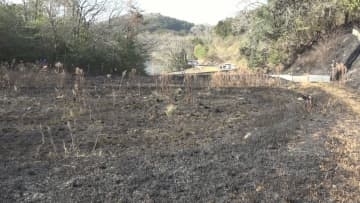 田んぼや山林など約2ha焼ける　山林から女性の遺体　岡山・美咲町