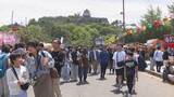 「GW恒例の丸亀お城まつり　強風の中…多くの人でにぎわう　香川」の画像1