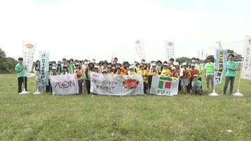 香川大学の学生らが河川敷でごみ拾い　高松市