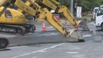 【続報】笠岡市で漏水…復旧のためコンビニで断水　壊れた水道管は50年以上前に設置　岡山〈15日午後3時半現在〉
