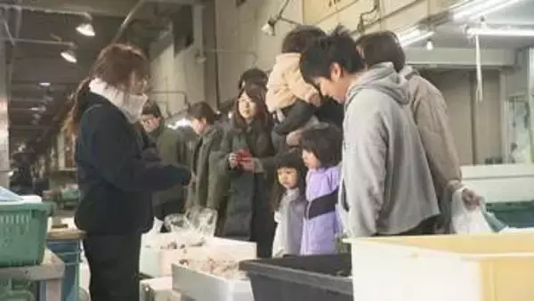 高松市中央卸売市場の水産物棟と加工水産物棟　5月23日に「市場de特別開放」