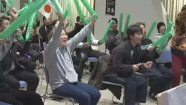 「首が取れそうなくらい重い」スノボ・木村葵来選手が有言実行、恩返しの金メダル　特注ハイエースで夢支えた両親ら歓喜　岡山市出身