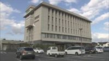 警察署から募金箱を盗んだ疑いで無職の男を逮捕　男は容疑否認　岡山・倉敷市