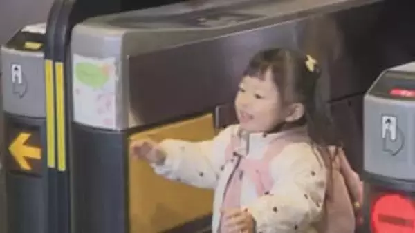 帰省ラッシュがピーク　JR高松駅