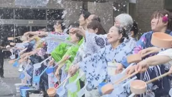 岡山市で今季県内最高の37.6℃　市役所では浴衣姿で「打ち水」も