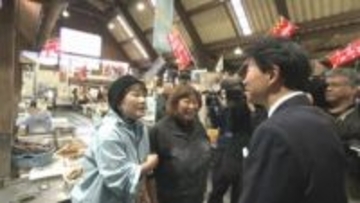 養殖カキ大量死問題　岡山県知事が備前市の市場や飲食店を視察「食べることが一番の応援」