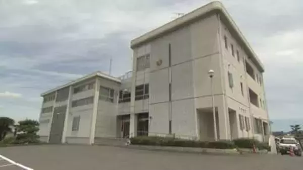 燃やした廃材を袋に移して自宅に戻った隙に…　廃材から出火しているのを通行人が発見　香川・まんのう町