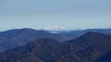 見える！岡山県南部の岡山天文博物館（岡山県浅口市）から雪の大山（鳥取県）を撮影