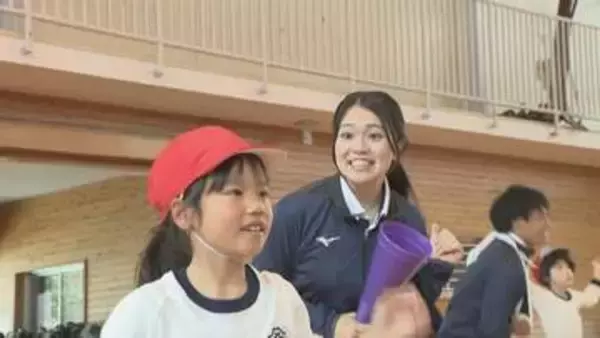 教員を目指す学生らが小学校でダンス指導　運動会に向けいっしょに創作ダンス　岡山市