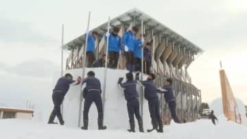 高校生が巨大かまくら作りの助っ人に　ひるぜん雪恋まつりの目玉　岡山・真庭市