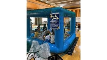 猛暑でも安心　真庭市が公共施設に巡回型の遊び場を開設　岡山