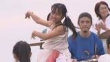 「夕暮れの父母ヶ浜で子どもたちが舞う　自然と一体化したダンスを披露　香川・三豊市」の画像1