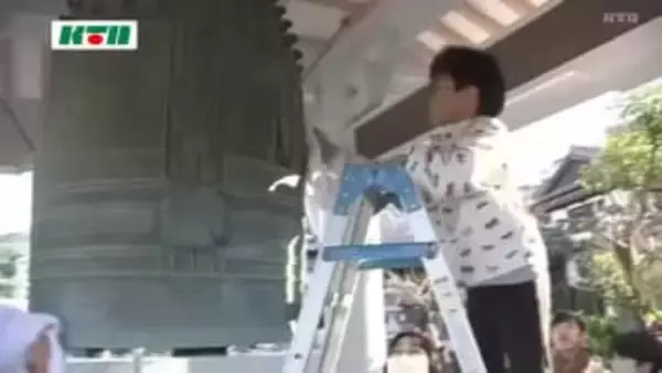 「新年いいスタートが切れるように」2025年も残りわずか…“除夜の鐘”に向けて子供たちがすす払い