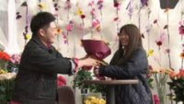 男性から女性に花を！「フラワーバレンタイン」で30組が感謝の気持ち 主催者は「花と一言で思い伝わる」