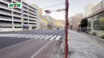 深夜に大学生が交通事故をおこす 普通乗用車で横断歩道を横断していた歩行者をはねる 骨盤骨折の重傷