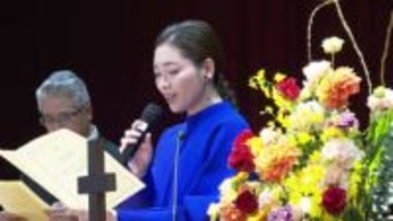 タケカワユキヒデさん作曲の新しい校歌 外国語大学の25周年で披露 英語で平和の尊さなど思い