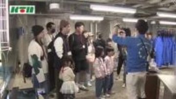 バックヤードで海の生き物の”裏話”も　GW後半戦　長崎ペンギン水族館にぎわう