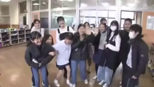 楽しみなのは「お年玉」公立小学校で2学期の終業式 14日間の冬休みへ「小さなことでもチャレンジを」