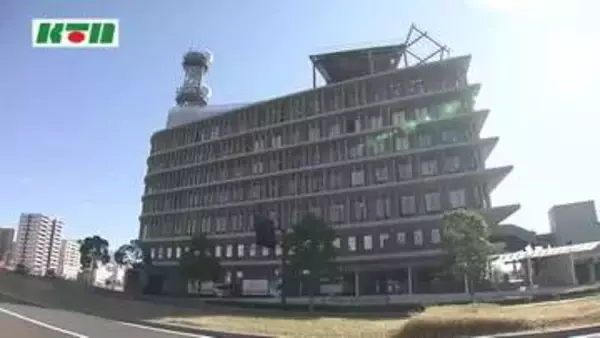長崎県警の50代事務職員を逮捕　面識ある30代女性に性的暴行した疑い　認否は明らかにせず