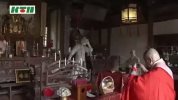 縁結びの神様・月下老人の「赤い糸」に良縁成就を祈願…長崎ランタンフェスティバルが6日に開幕