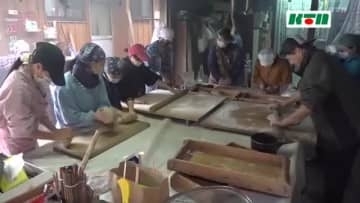 長崎県五島市で大晦日を前に年越しの手打ちそば作り