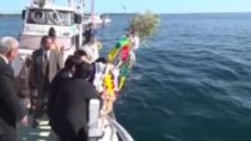 五島列島で300年続く「沖まつり」アジや竹で飾り付けた神輿を海に沈めて航海安全や大漁を祈願