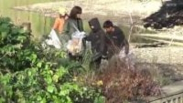 「ホタルが舞う光景が見られるように」ホタルの幼虫がすむ川を清掃 淡い光を放つ姿を思い描きながら…