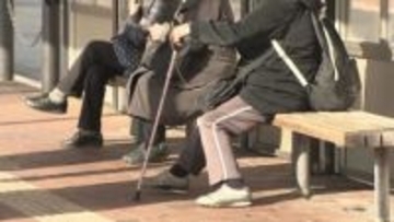 路線バス無料の「敬老パス」見直しへ…市民団体が存続を求め要望 上限8千円の案に「外出控えが進む」