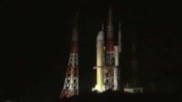 H３ロケット８号機が組立棟から発射地点に移動　１７日の打ち上げに準備着々　鹿児島・種子島