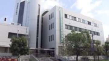 阪神武庫川駅で人身事故　ホーム上にいた高齢男性かふらついて列車に接触　運休などで約4,200人に影響