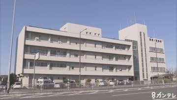 【速報】警察署の駐車場に侵入しパトカーの窓ガラス割る　24歳男を現行犯逮捕　大阪