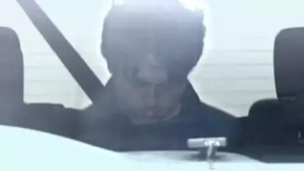 小学校教師再逮捕　女子高校生を電車内に連れ込み座席に押し付けた”不同意わいせつ未遂”の疑い　「話したかっただけ」と容疑一部否認