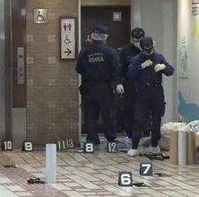 地下街「あべちか」で31歳女性を刺しバッグ奪ったか　新たに実行役の25歳男を逮捕　千葉県内に潜伏