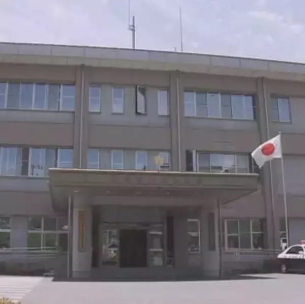 【速報】木造住宅が全焼　焼け跡から性別不明の遺体2人発見　3人が暮らす住宅で未明の火災　23歳娘は自力で脱出　奈良・三宅町