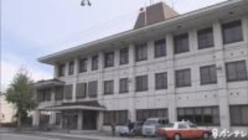 【速報】パトカーに追跡され逃走したバイクが事故　運転の１９歳女性が重傷　女性は無免許でヘルメット着用せず　京都府警「適正な追跡」