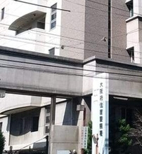 【速報】「追いかけられていた」との目撃情報も…自称25歳男性が頭から血を流し倒れる　近隣住民が「複数人がケンカ」と110番通報　現場には血痕も　殺人未遂事件として捜査　大阪・住吉区
