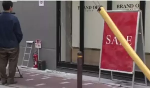 【速報】大阪・梅田のブランド買取店で窃盗事件　何者かがガラスを割って侵入　高級ブランドバッグなど数十点盗まれる