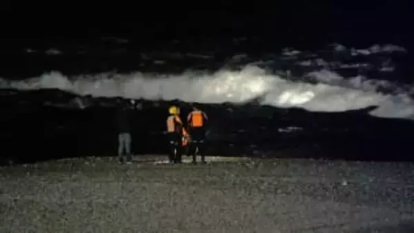 「流された！と声が聞こえライトが波間に消えた⋯」シラスウナギ漁の51歳男性、流され行方不明に　波が高く潜水士が潜れず、海上保安庁が夜通し捜索【高知・仁淀川 4日0:20時点】