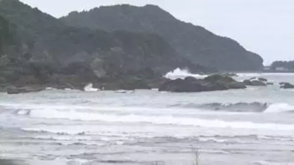 流された母を助けに向かい…18歳大学生を遺体で発見　父と一緒に助けに行き行方不明に→2日後に50m沖で見つかる【高知・東洋町】