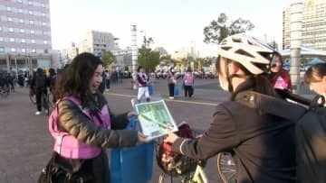 「交通事故で悲しむ人を1人でも減らしたい」JR高知駅前で交通安全の啓発活動