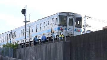 JR土讃線で人と列車が衝突　男性が病院に搬送も死亡確認　午後6時14分に運転再開