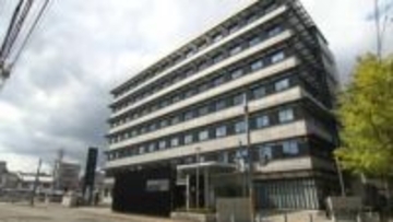 女性のバッグを奪おうと顔を殴り転倒させる　高知市の無職の男を強盗傷害の罪で起訴　約２か月間の鑑定留置を終え【高知】