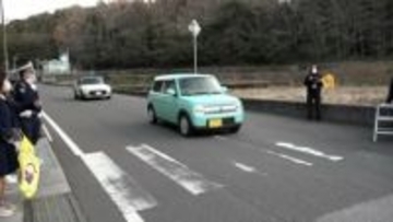 信号機のない横断歩道は「歩行者優先」、一時停止しなかったら“違反”⋯中学生が啓発活動　「横断中の事故は重体事故につながる傾向」【高知】