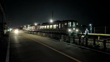 「死亡したのは高齢の女性」JR土讃線で人が特急列車にはねられ死亡　午後7時半過ぎに運転再開（現場の様子動画あり）