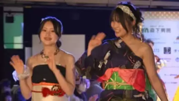 市民がランウェイを闊歩、市民参加型のファッションショー盛況　地元FM局が開局2周年で開催【高知・四万十】